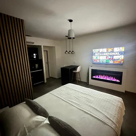 Sara Iv Apartment